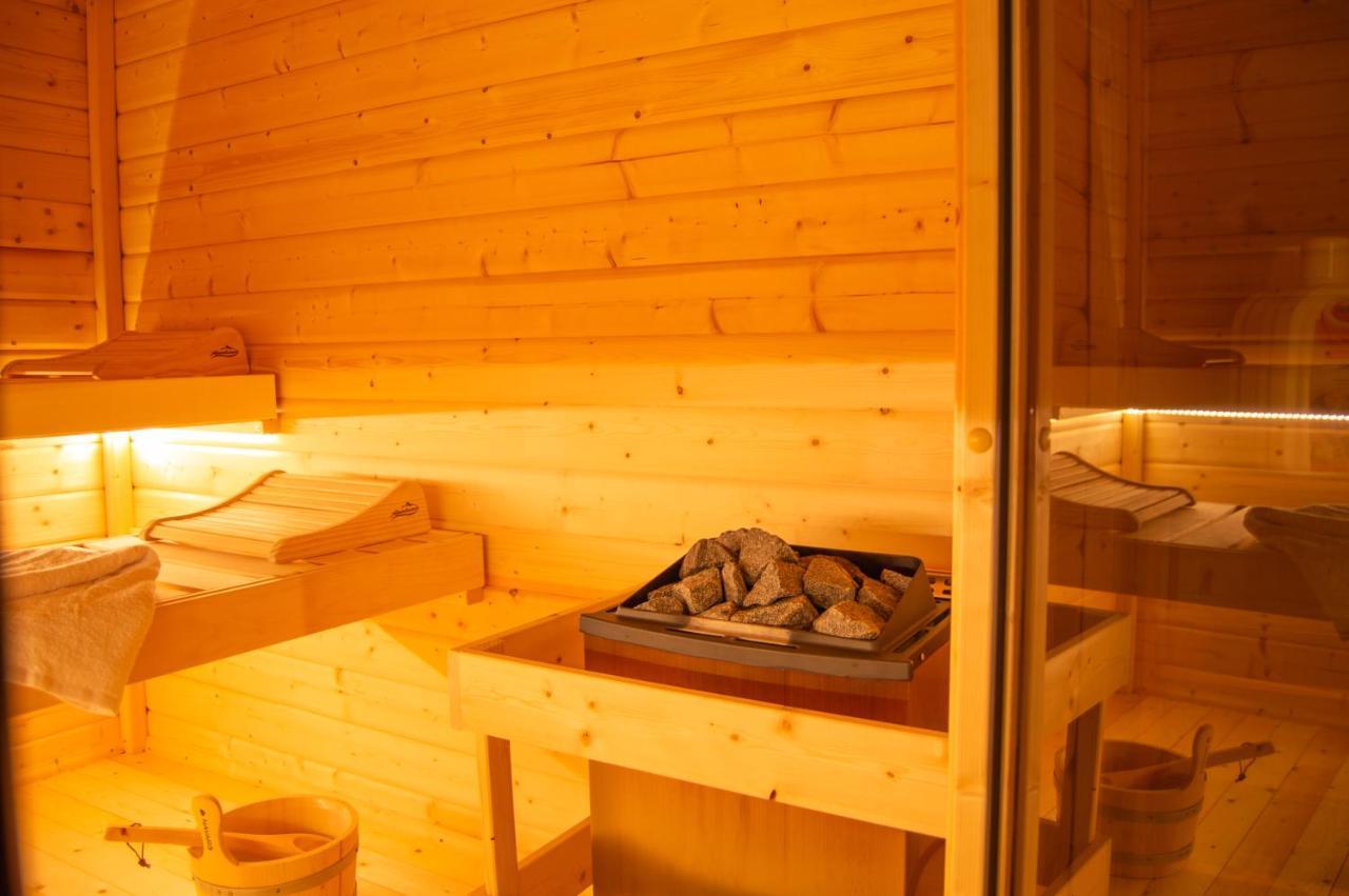 Wellnessoase Mitten In Triberg Triberg im Schwarzwald Exterior photo